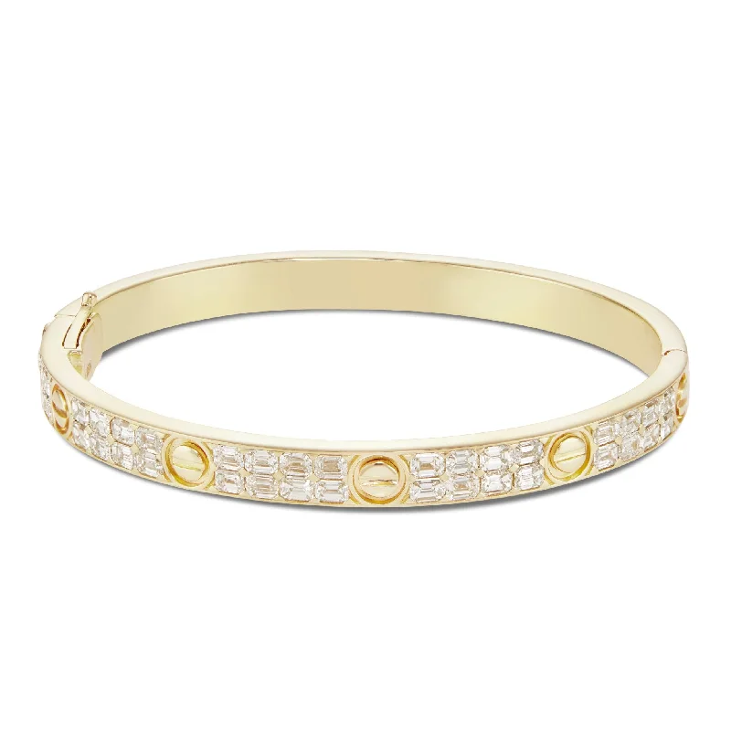 Ladies modern bracelets-14K Gold 5.40ct Emerald Diamond Bangle