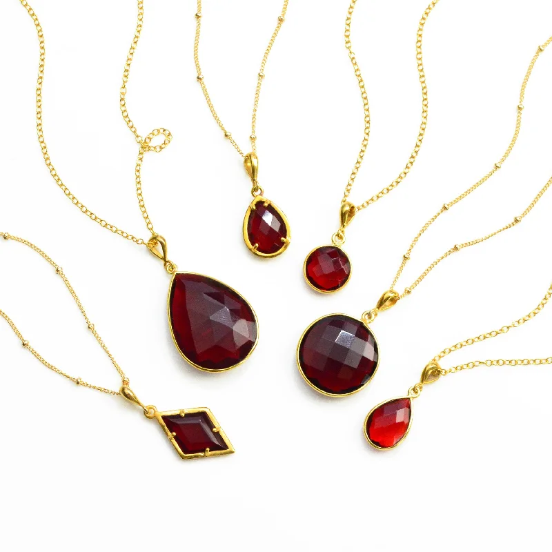 Ladies wedding necklaces-Garnet Necklace : January Birthstone