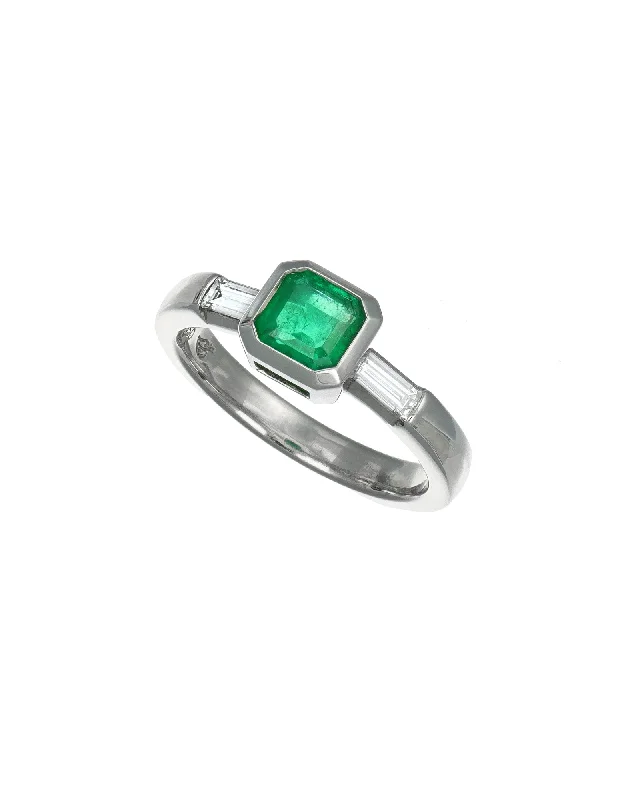 Ladies heart-shaped rings-Asscher Emerald Ring