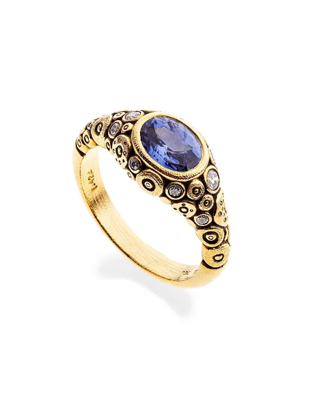 Ladies triple-stone rings-Oval Circle Sapphire Ring