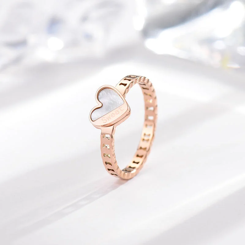 Love Heart White Shell Rose Gold Ring