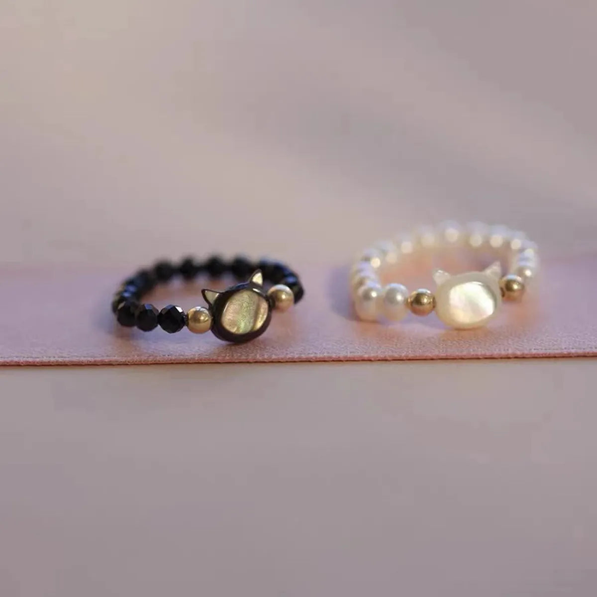 Ladies diamond rings-Cute Simple Style Cat Artificial Crystal Shell Unisex Rings